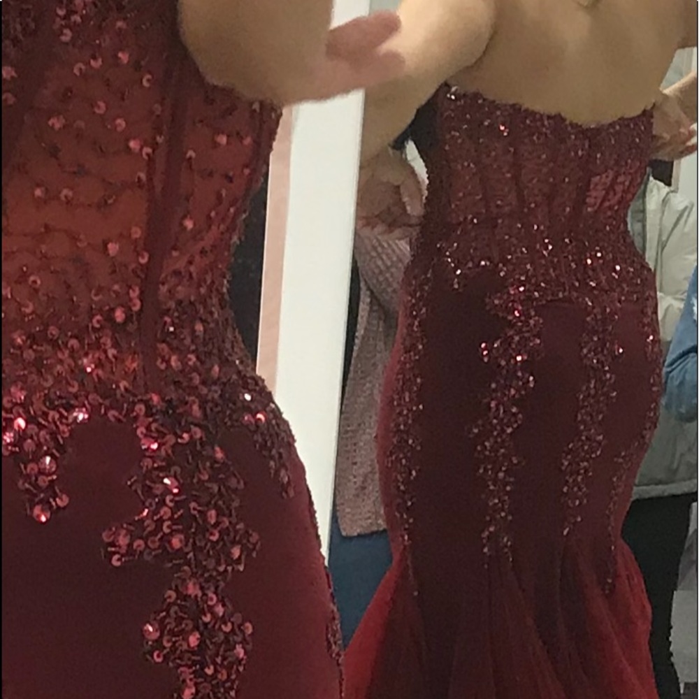 PROM DRESS FOR SALE! - Picture 4 of 5